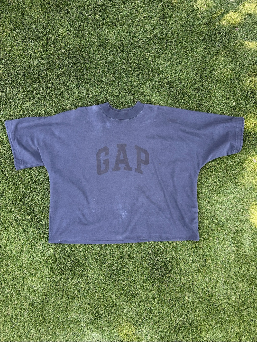 Yeezy Gap Black Dove No Seam Tee Size Small Kanye West
